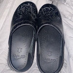 Dansko clogs never worn